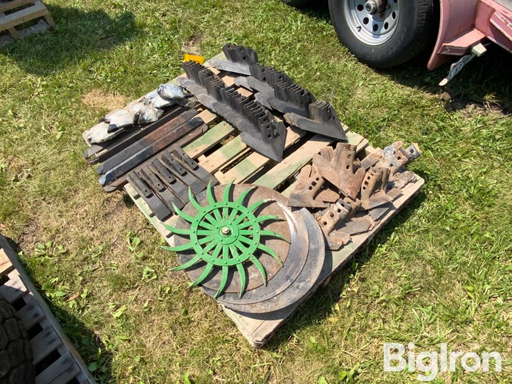 pallet-of-farm-support-image-7