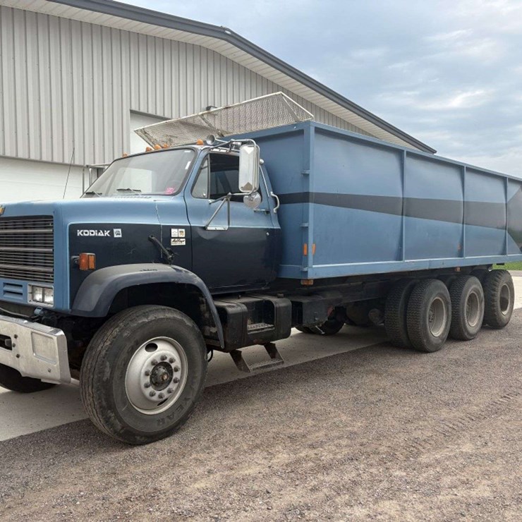 1984 CATERPILLAR 3208