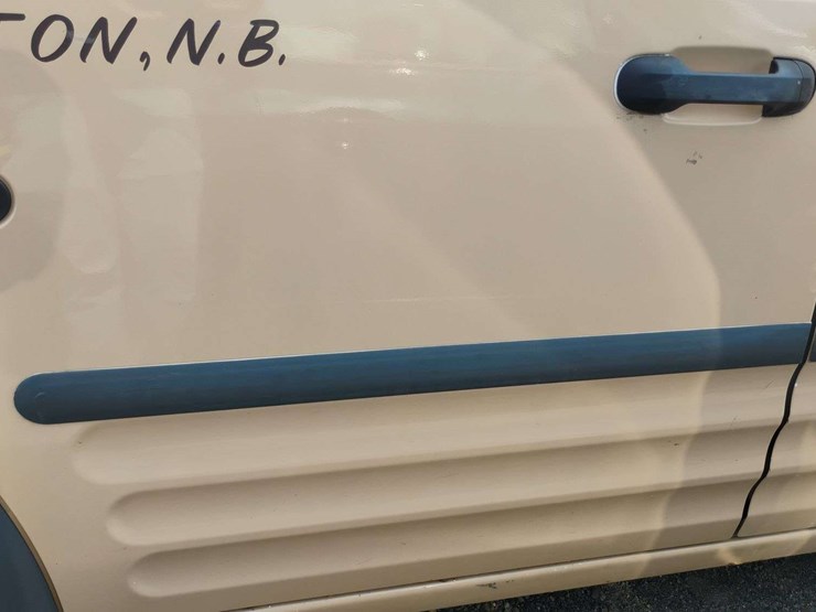 2013-ford-transit-connect-image-28