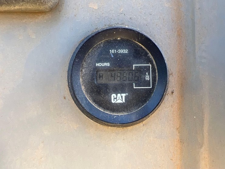 2004-caterpillar-d3g-xl-image-40