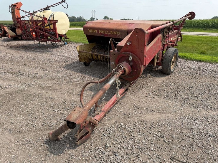 new-holland-271-image-1
