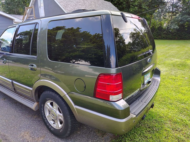 2003-ford-expedition-image-13