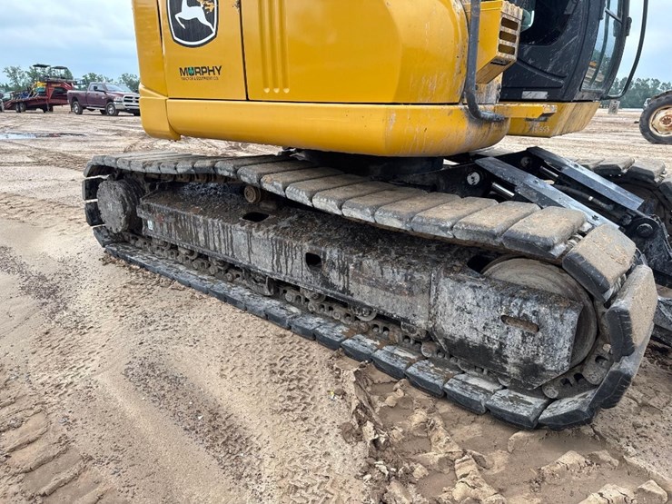 2023-deere-135g-image-13