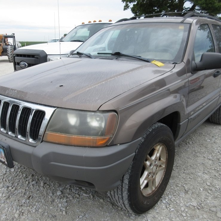2002 JEEP GRAND CHEROKEE LAREDO