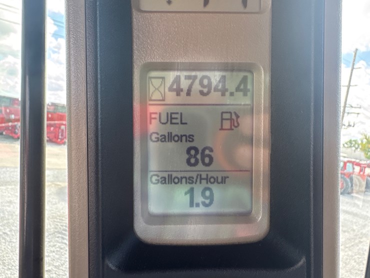 2010-case-ih-485-image-21