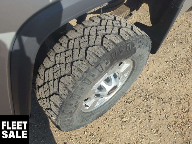 2018-gmc-sierra-2500hd-image-24