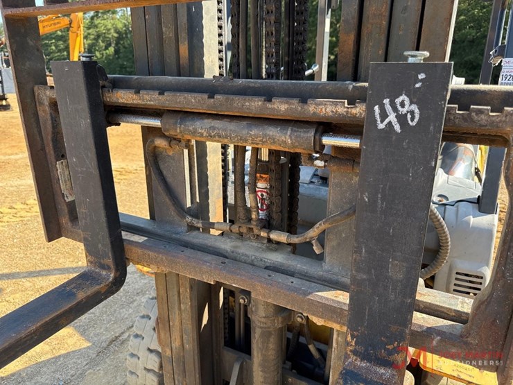 komatsu-fg25ht-16-image-5