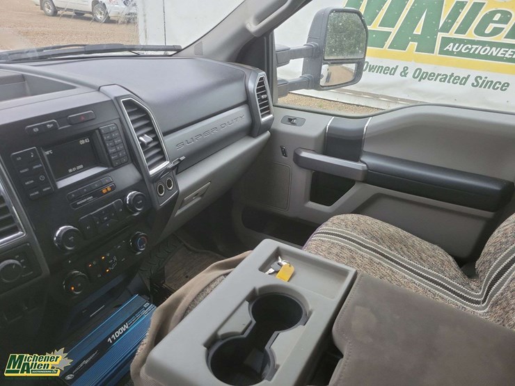 2018-ford-550-image-8