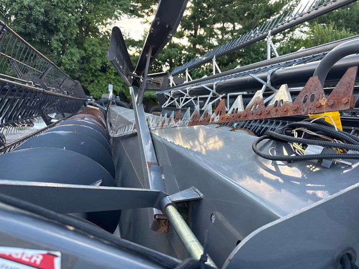 gleaner-8200-30-image-8