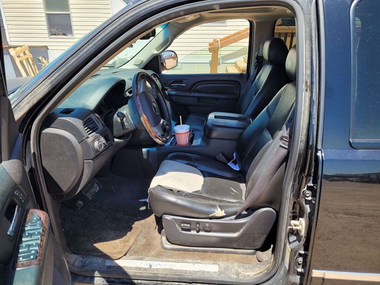 2013-gmc-yukon-xl-image-9