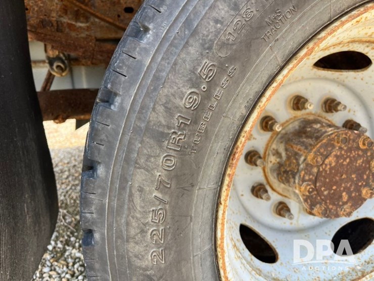 2007-ford-f450-xl-image-33