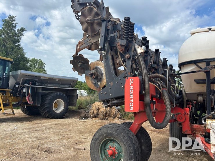 john-deere-6-image-33