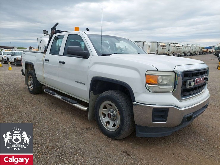 2015-gmc-sierra-1500-image-2