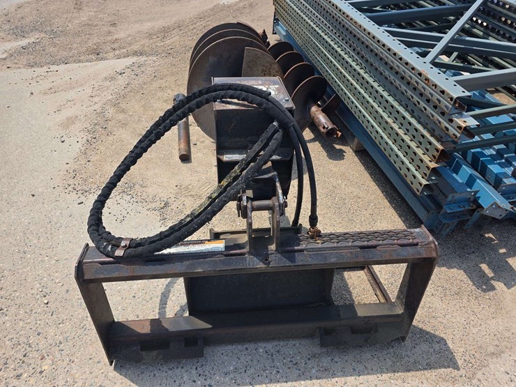 lowe-skid-loader-post-hole-auger,-24”-and-16”-bits-with-a-24”-extension,-flat-faced-couplers,-model:-image-9