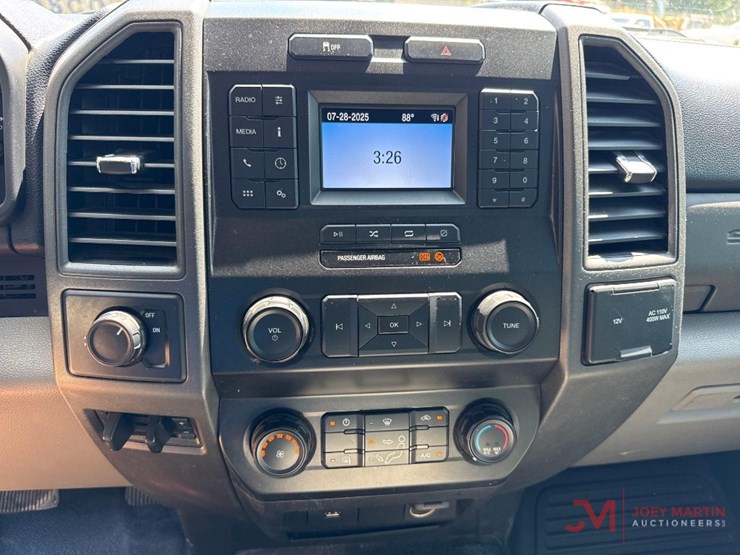 2021-ford-f250-xl-image-30