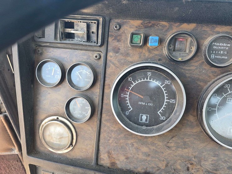 1998-cummins-m11-image-55