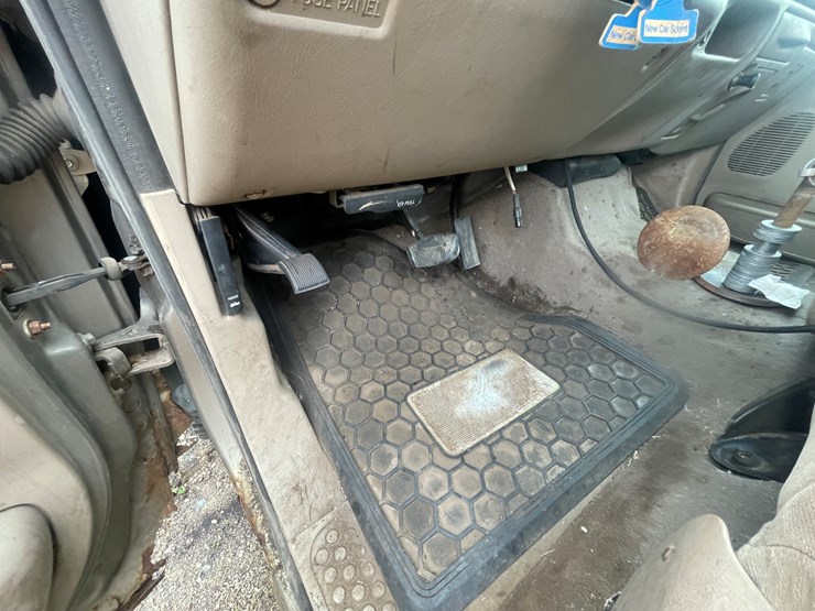 2003-ford-f350-image-41