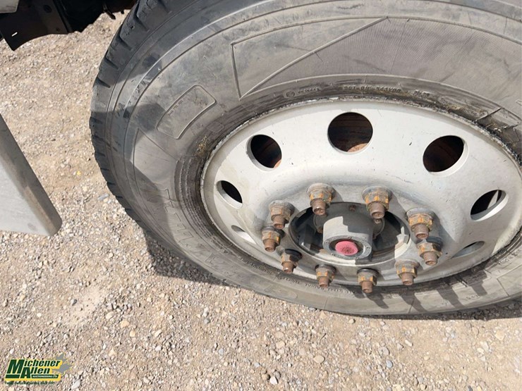 2017-western-star-5700xe-image-9
