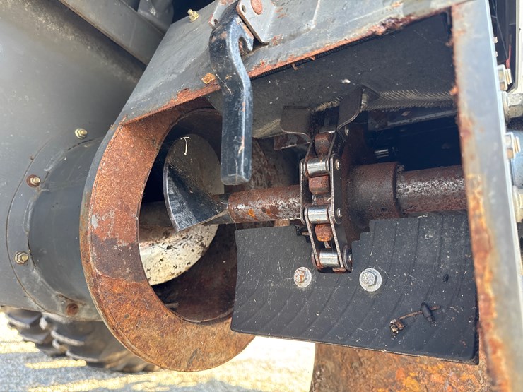 massey-ferguson-9895-image-16