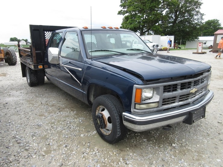 1994-chevy-2500-dually-pick-up-truck-image-2