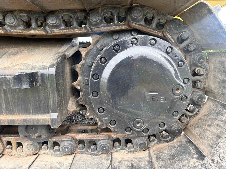 2018-caterpillar-320gc-image-18