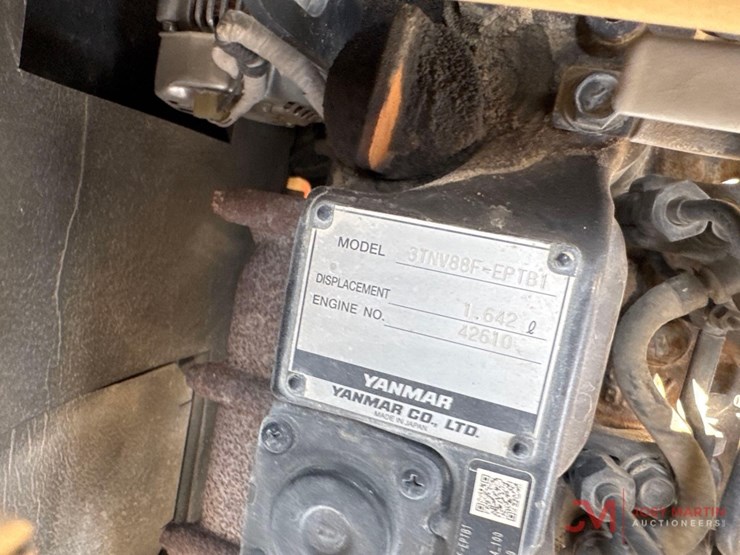 2019-takeuchi-tb230-image-17