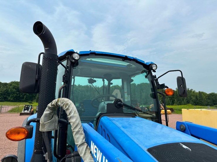 2017-new-holland-t5.110-image-11