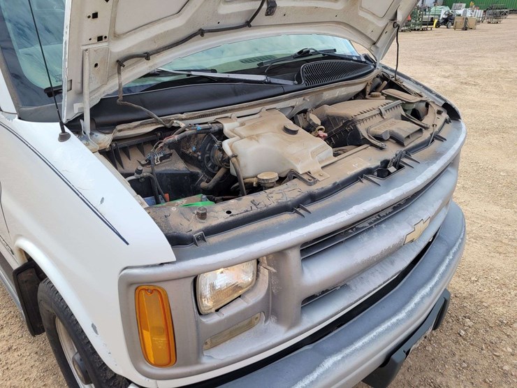 1998-chevrolet-express-3500-image-13