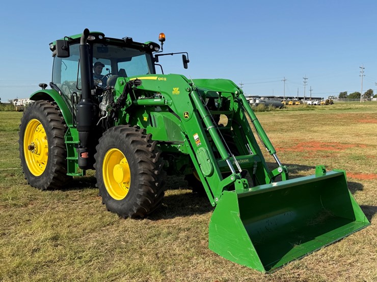 john-deere-6155r-image-1