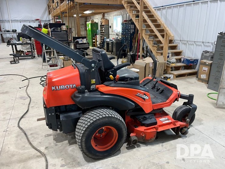 kubota-zd326-image-5