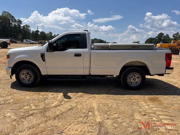 2021-ford-f250-xl-image-5