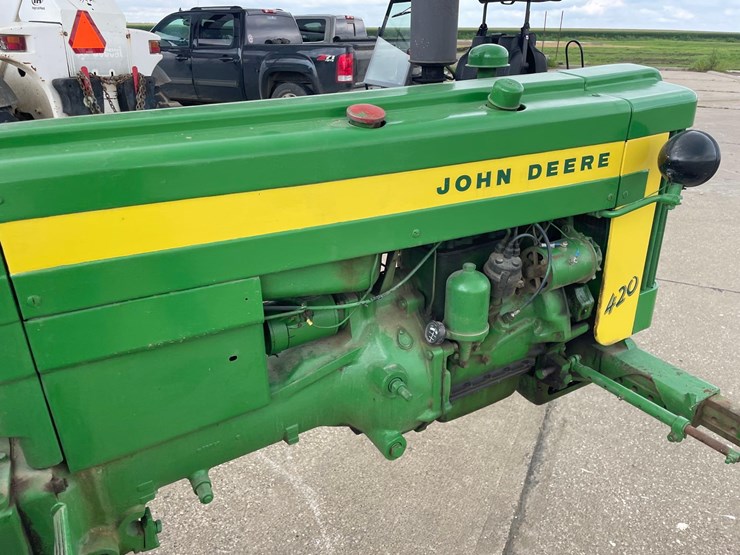 john-deere-420-image-18