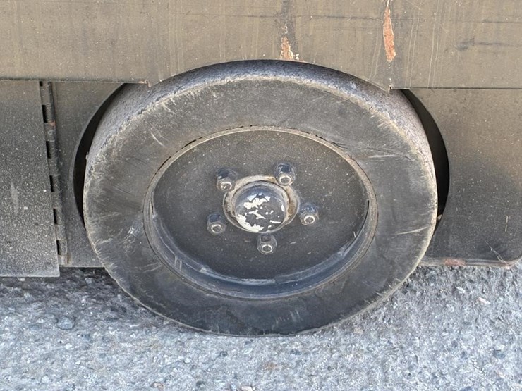 1997-clarke-alto-505-232-ride-on-floor-scrubber-image-7