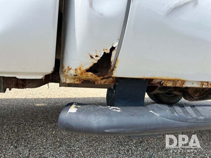 2011-ford-f250-image-29