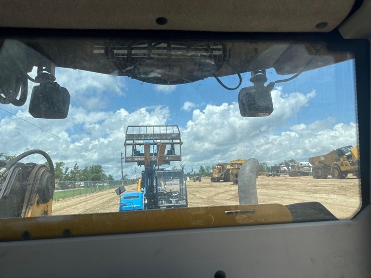 jcb-3ts-8t-image-29