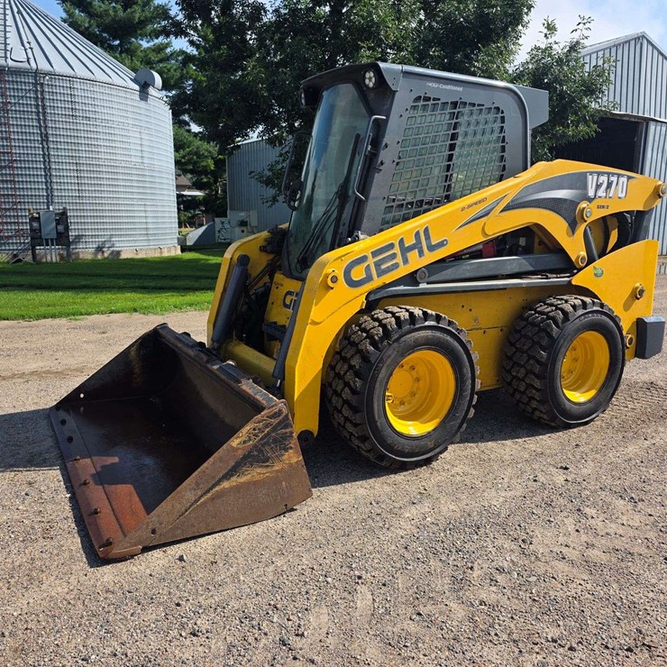2019 GEHL V270