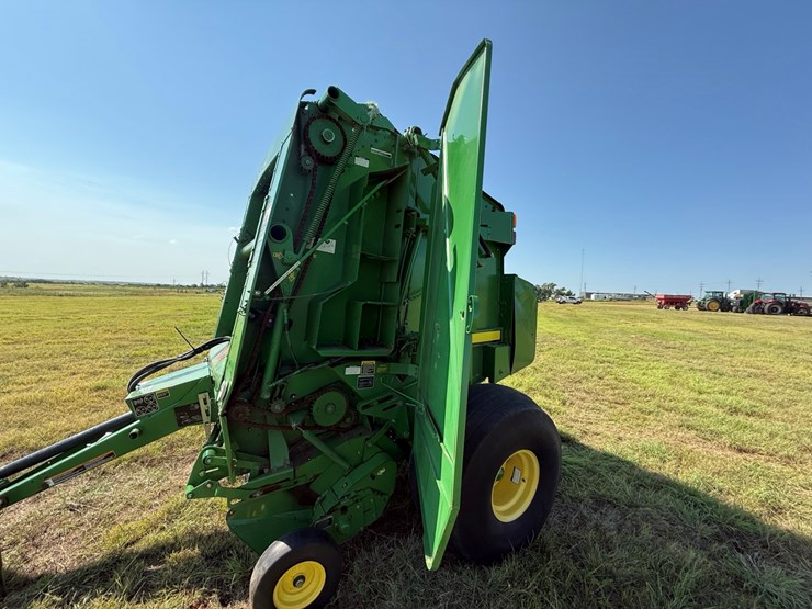 john-deere-468-image-21