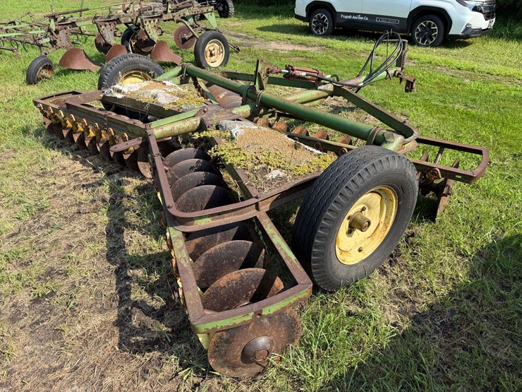 john-deere-10-image-6