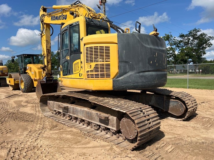 2017-komatsu-pc228us-lc-10-image-2