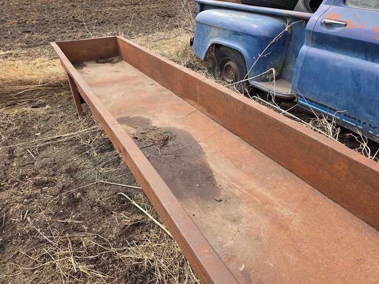 18’-steel-feed-bunk-image-5