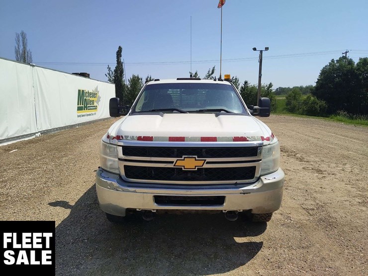 2014-chevrolet-silverado-3500hd-image-20