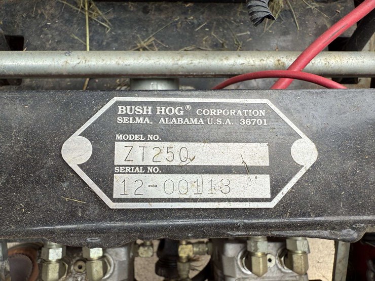 2003-bush-hog-zt250-image-25