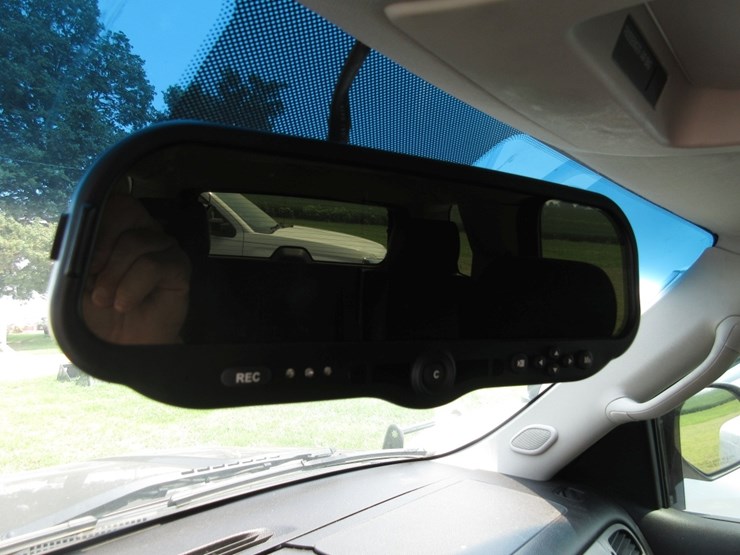 2012-chevy-tahoe-image-12