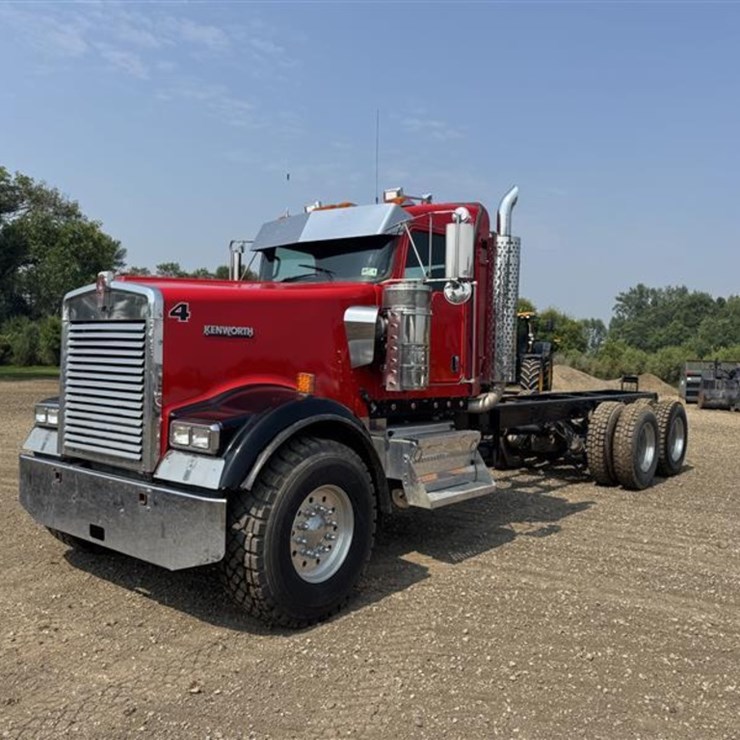 2012 KENWORTH W900