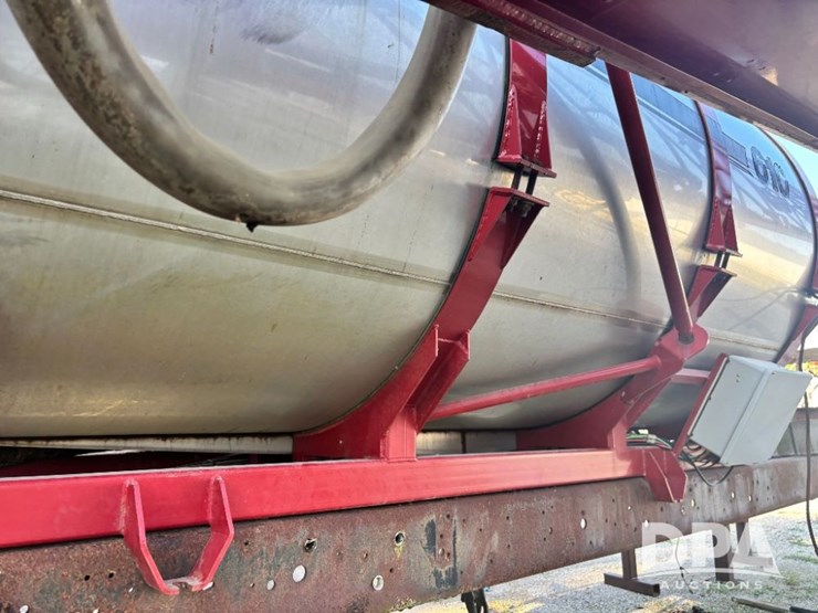 2014-case-ih-610-image-33