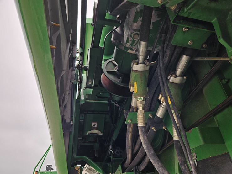 2004-john-deere-9660-sts-image-18