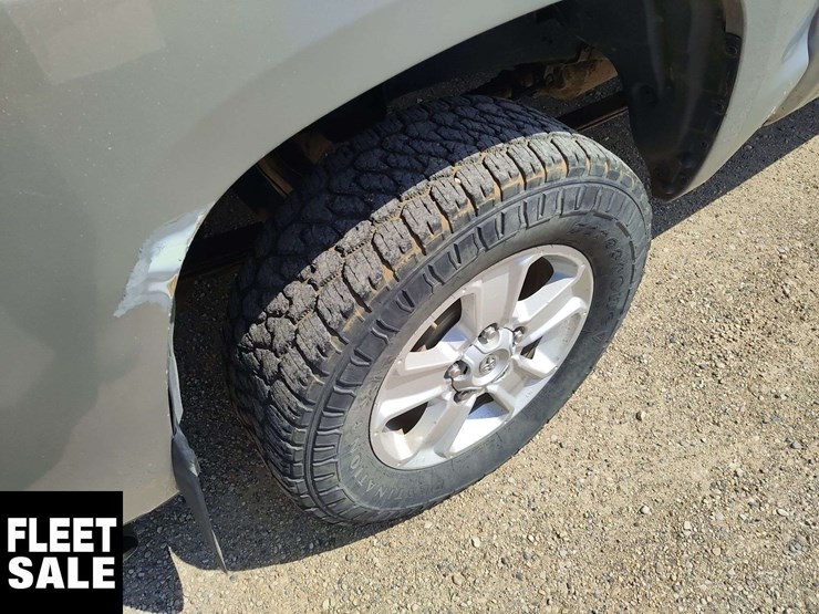 2016-toyota-tundra-image-23