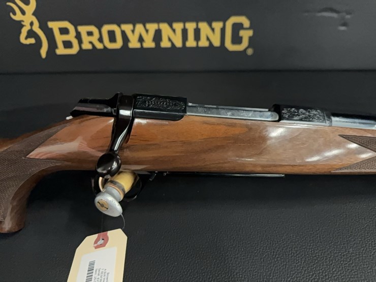 browning-a-bolt-medallion-rifle-image-3