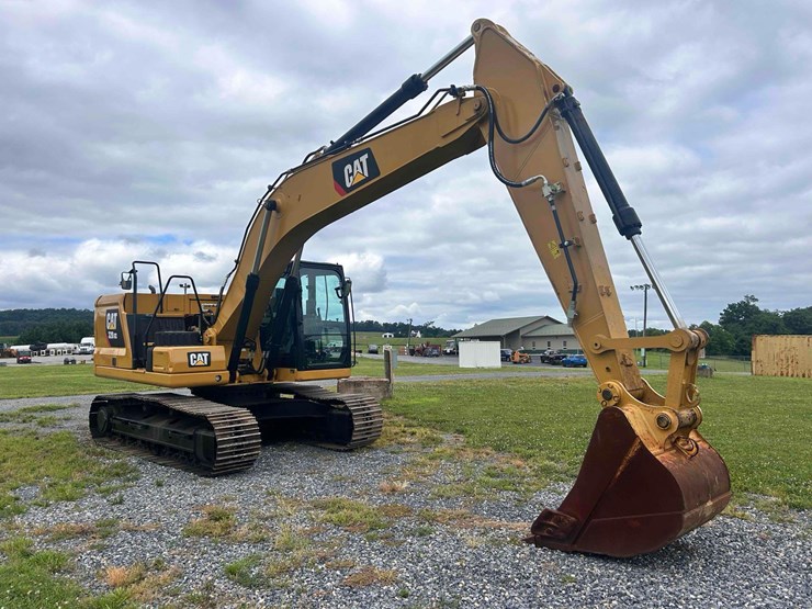 2018-caterpillar-320gc-image-3