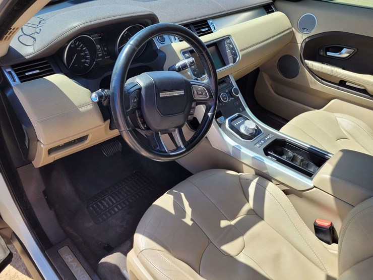 2013-land-rover-range-rover-image-10